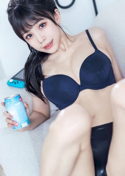欧美草草视频_4K全集免费播放