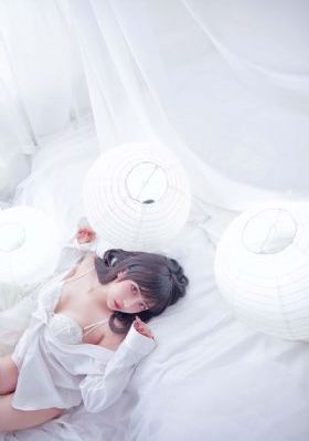 А天堂WWW在线忘忧草_超清神马影院手机在线